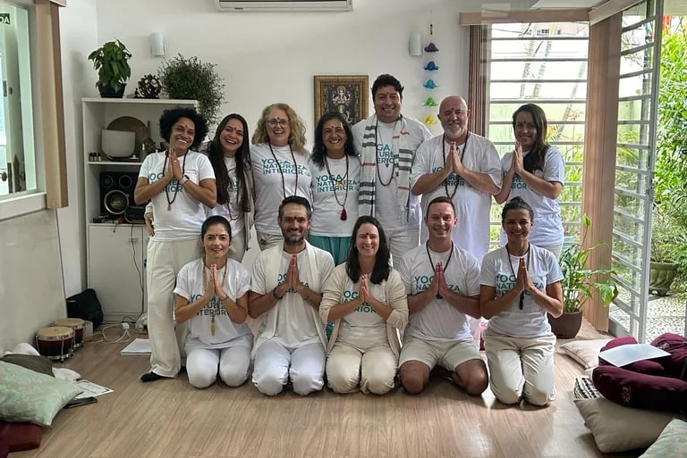 Turma de formandos da formação de professores de Yoga do Natureza Interior, hoje Dharmyoga